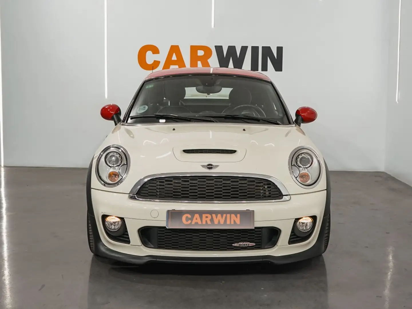 MINI John Cooper Works Coupé Beige - 2