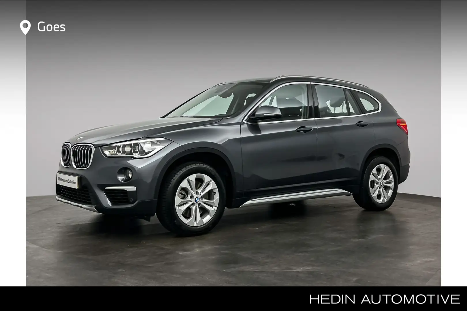 BMW X1 sDrive20i Orange Edition II | Trekhaak met afneemb Grijs - 1