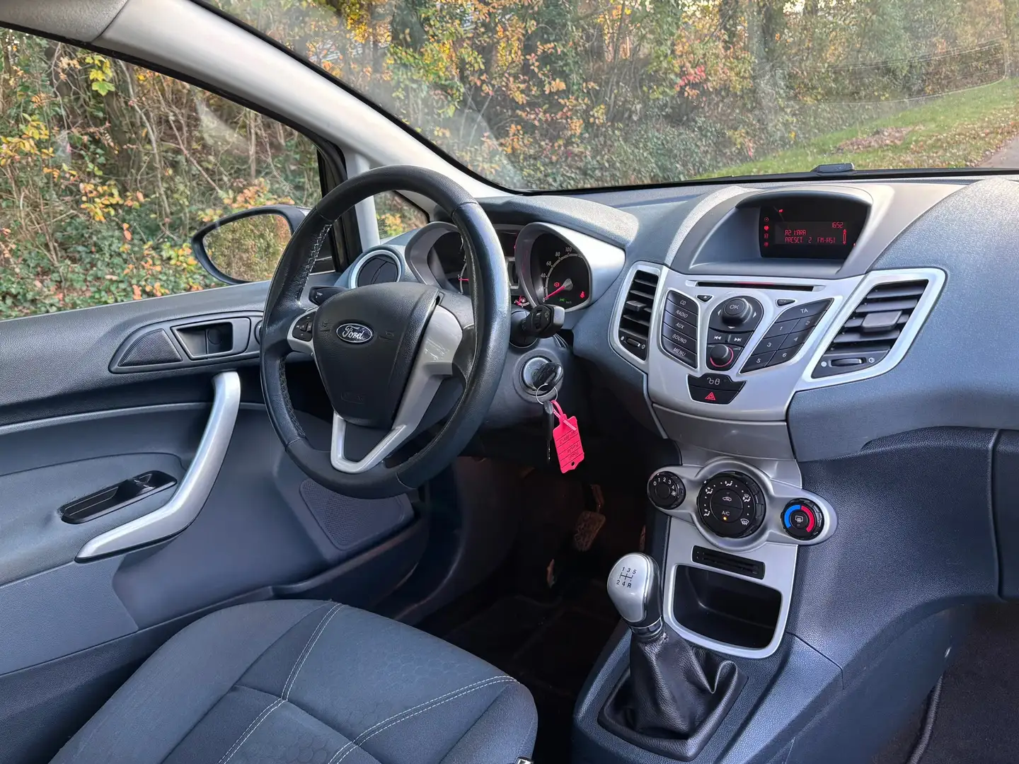 Ford Fiesta 1.25 Titanium | "168.000" KM NAP + Airco Nu € 2.95 Grijs - 2