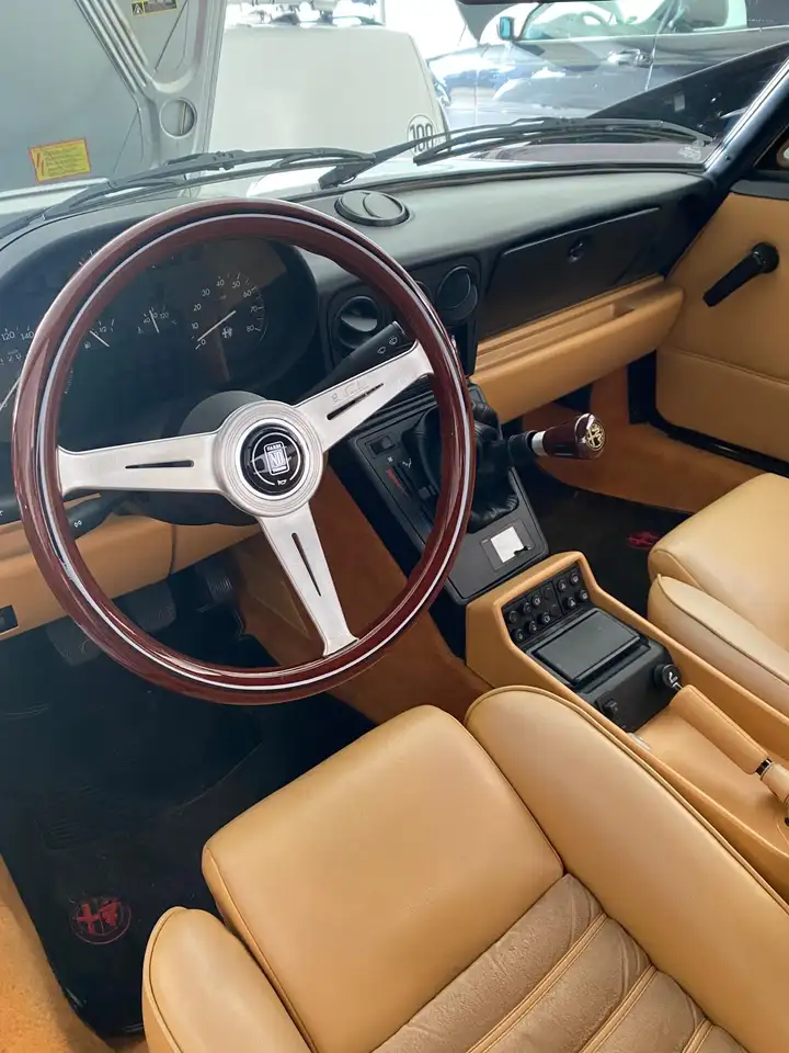 Alfa Romeo Spider 2.0, foto 8