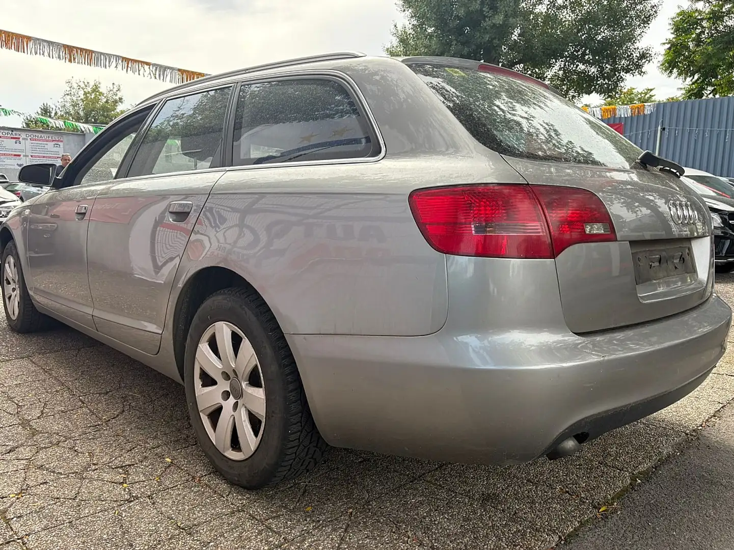 Audi A6 Avant 2,7 TDI V6 Grau - 1