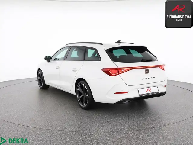 Cupra Leon view 3