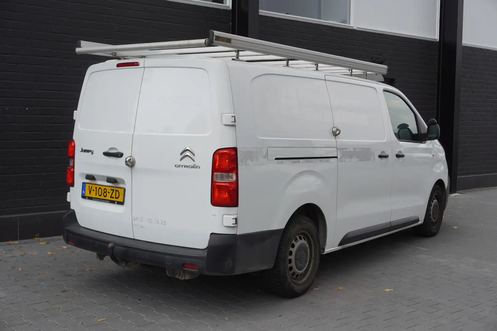 Citroen Jumpy 2.0 BlueHDI 120PK L3 EURO 6 - Airco - Cruise - PDC Wit - 2
