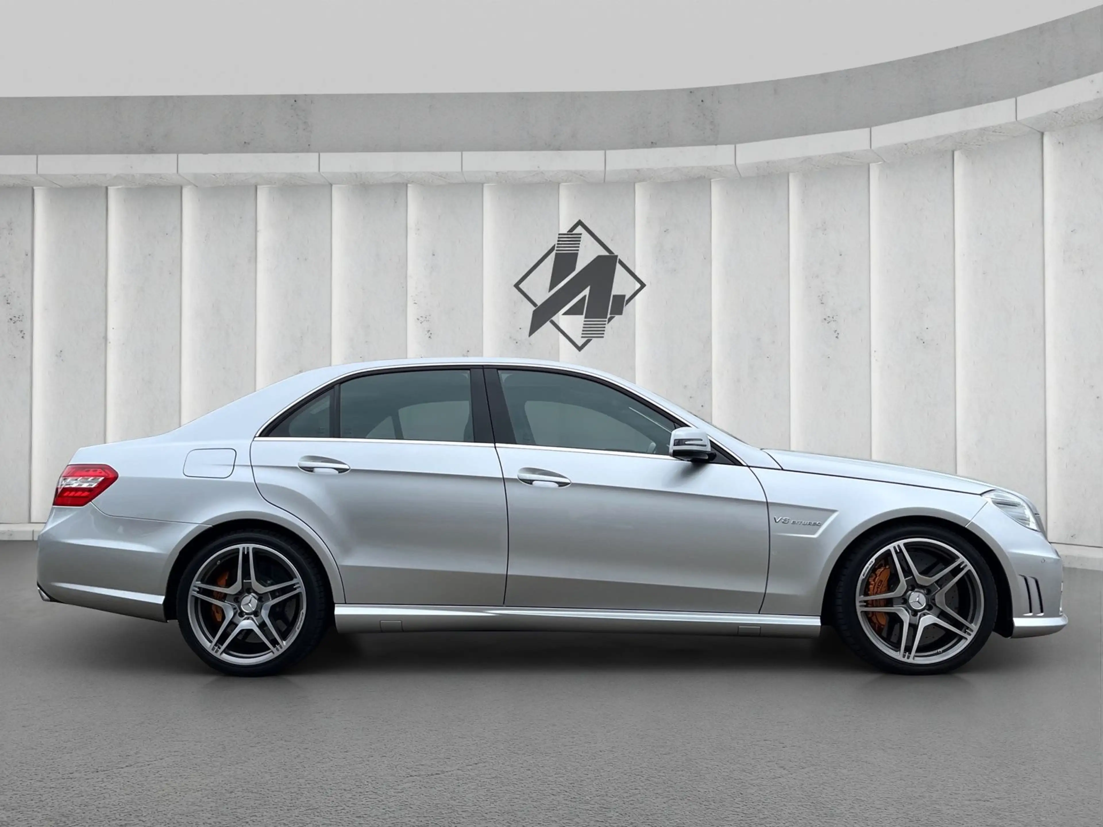 Mercedes-Benz E 63 AMG *Perf*Harman*Keramik*Keyless* — photo 2