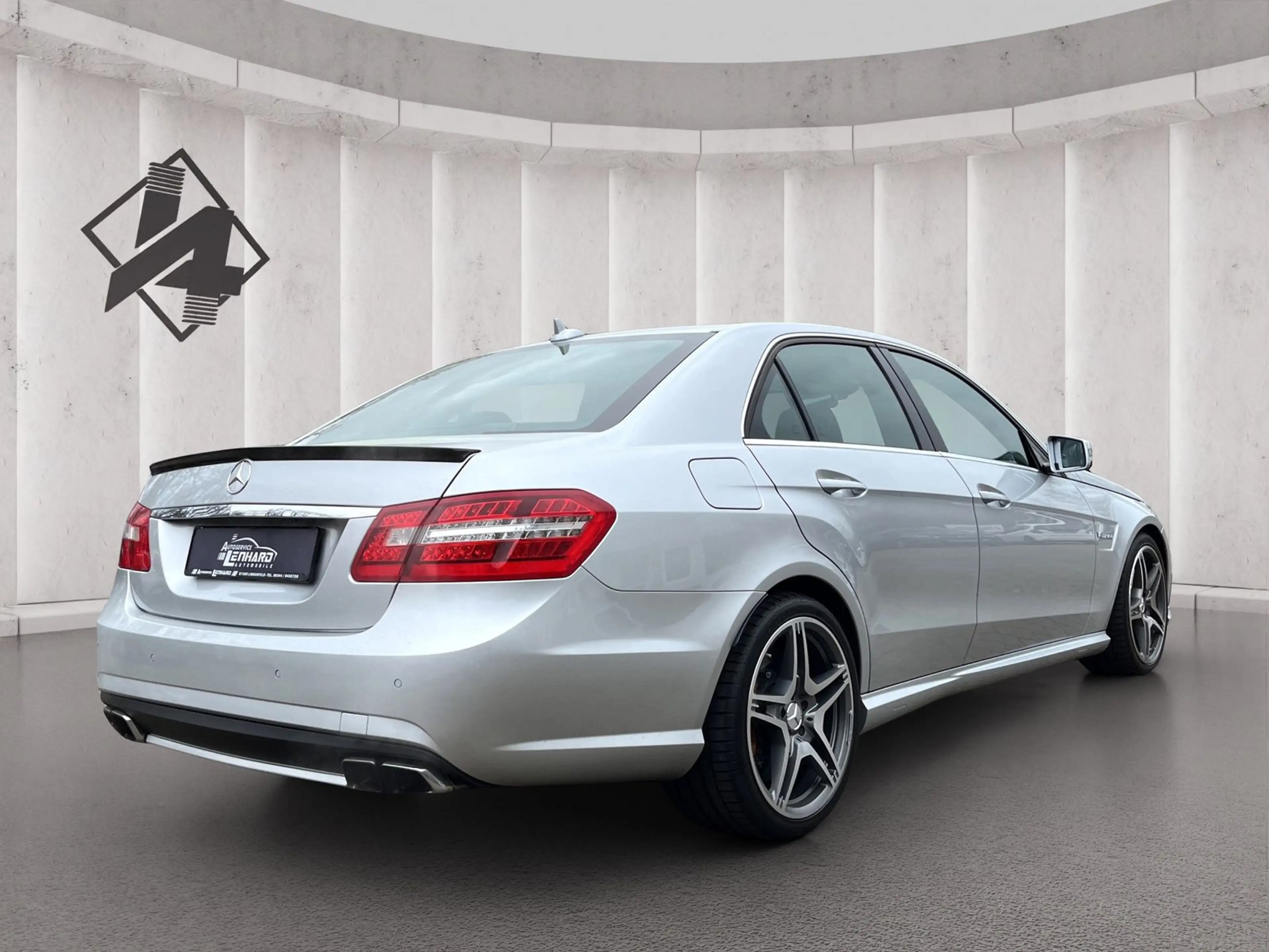 Mercedes-Benz E 63 AMG *Perf*Harman*Keramik*Keyless* — photo 4
