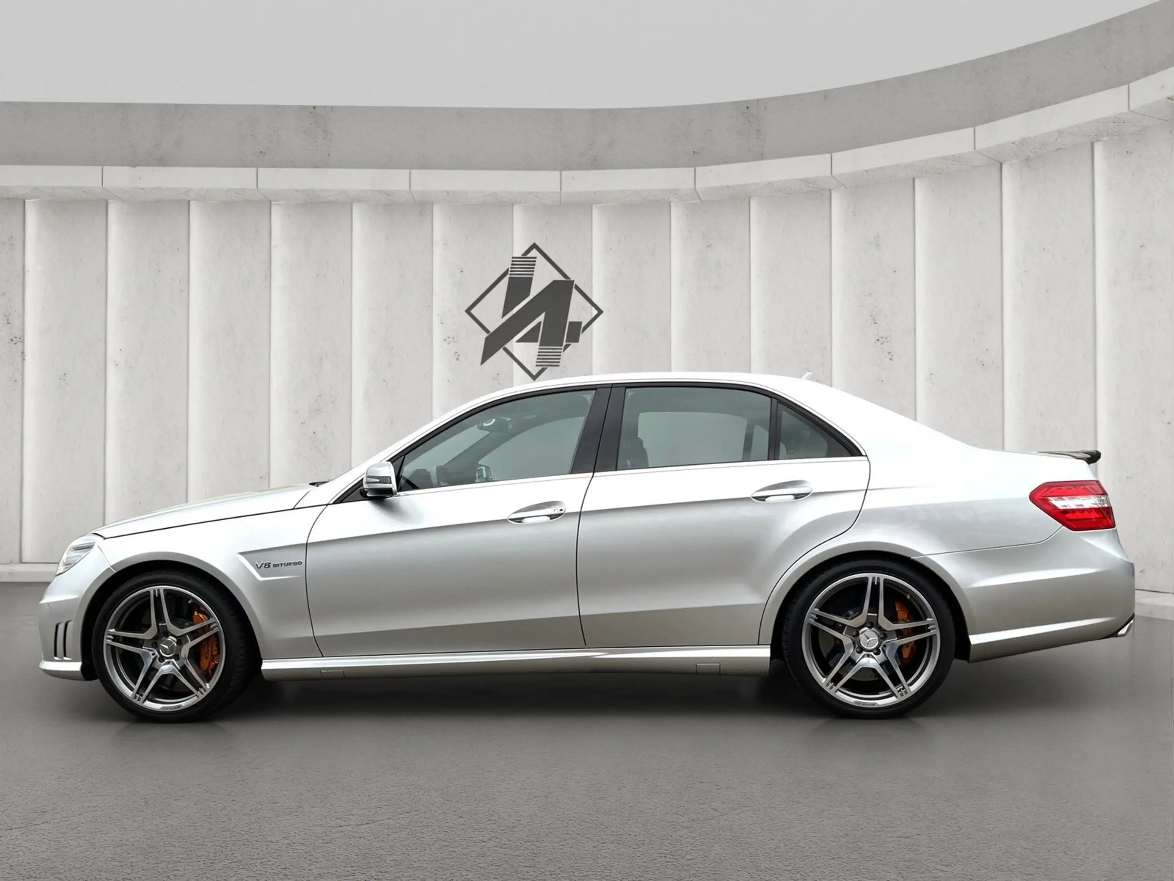 Mercedes-Benz E 63 AMG *Perf*Harman*Keramik*Keyless* — photo 8
