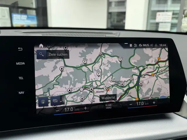 BMW X1 view 11