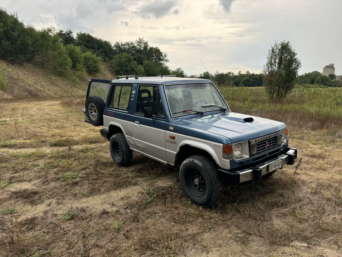 Mitsubishi Pajero Canvas Top 2.5 td SE my88 - 2