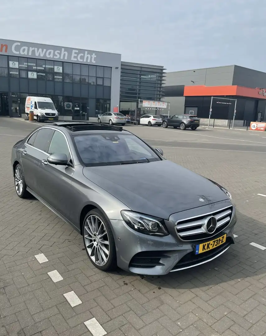 Mercedes-Benz E 220 Prestige Plus Grijs - 2