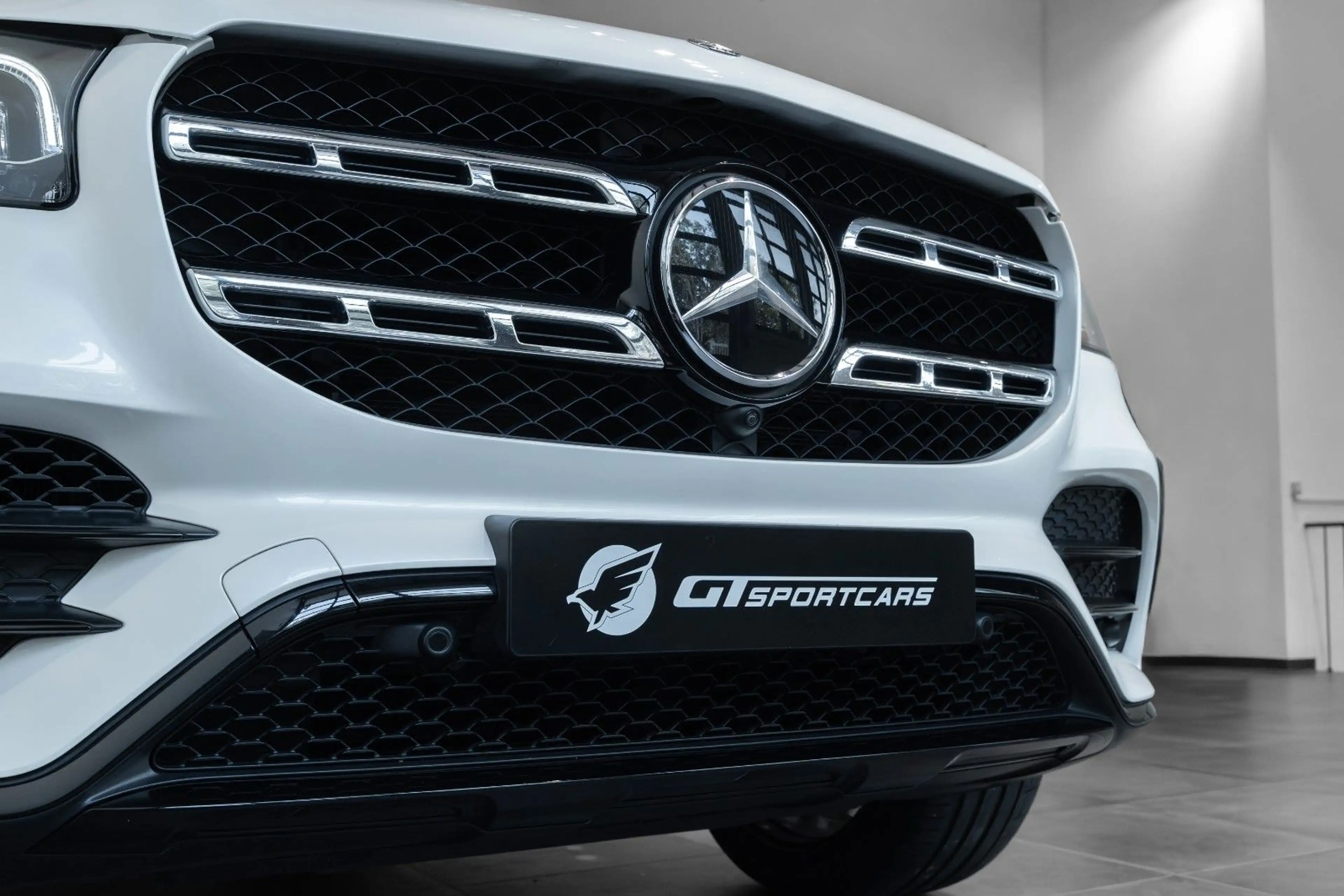 Mercedes-Benz GLS 580 4Matic AMG NIGHT 7 SITZE PANO ADAS AHK — photo 5