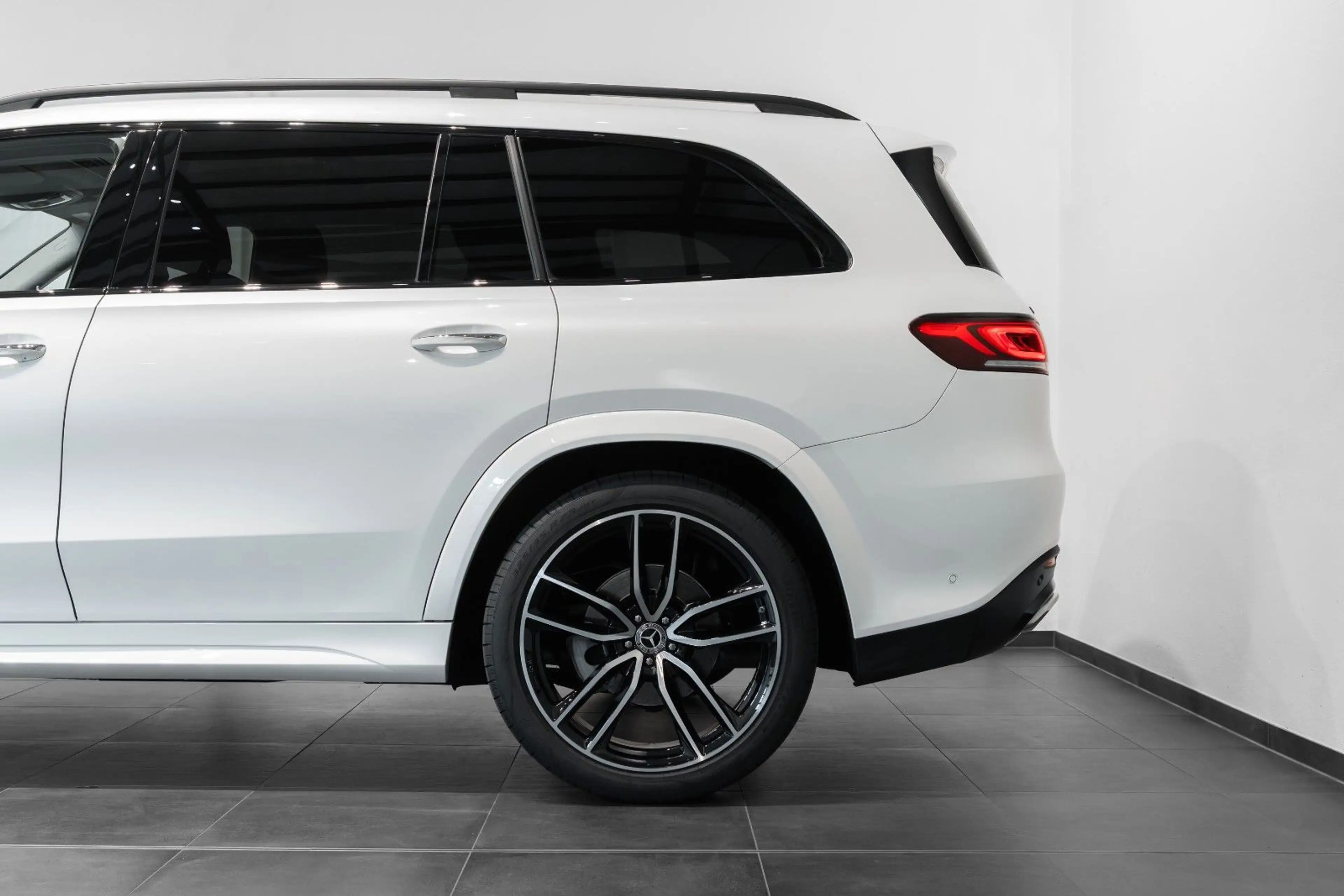 Mercedes-Benz GLS 580 4Matic AMG NIGHT 7 SITZE PANO ADAS AHK — photo 10