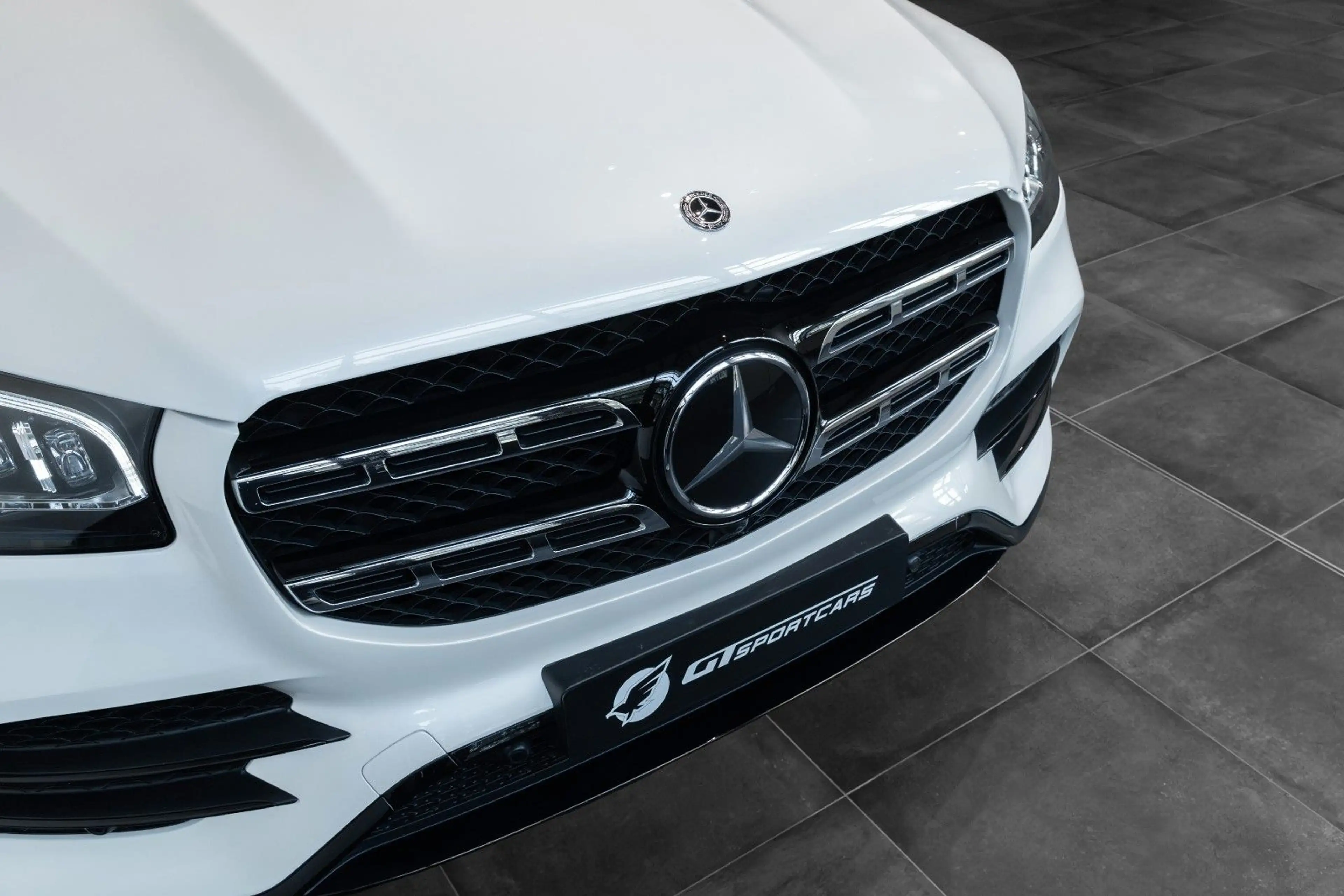 Mercedes-Benz GLS 580 4Matic AMG NIGHT 7 SITZE PANO ADAS AHK — photo 3