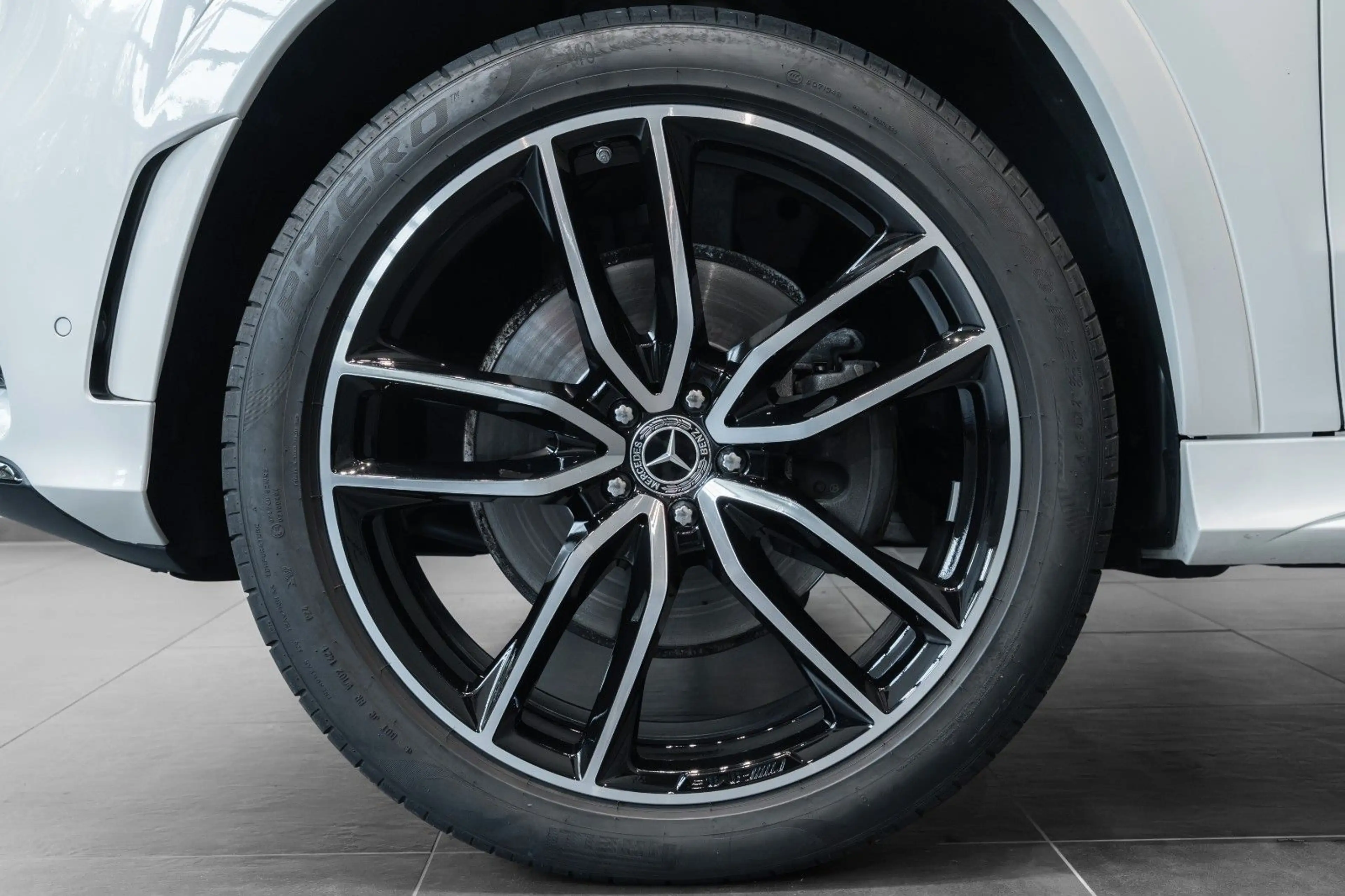 Mercedes-Benz GLS 580 4Matic AMG NIGHT 7 SITZE PANO ADAS AHK — photo 8