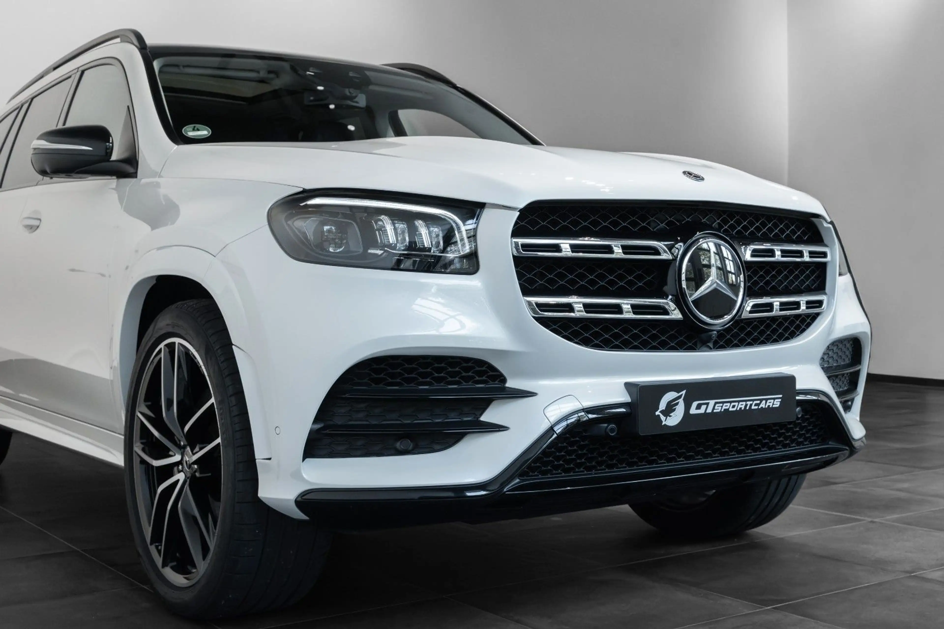 Mercedes-Benz GLS 580 4Matic AMG NIGHT 7 SITZE PANO ADAS AHK — photo 6