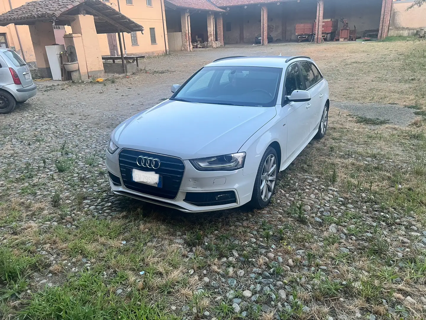 Audi A4 Avant 3.0 TDI DPF clean diesel quattro S tronic li - 1