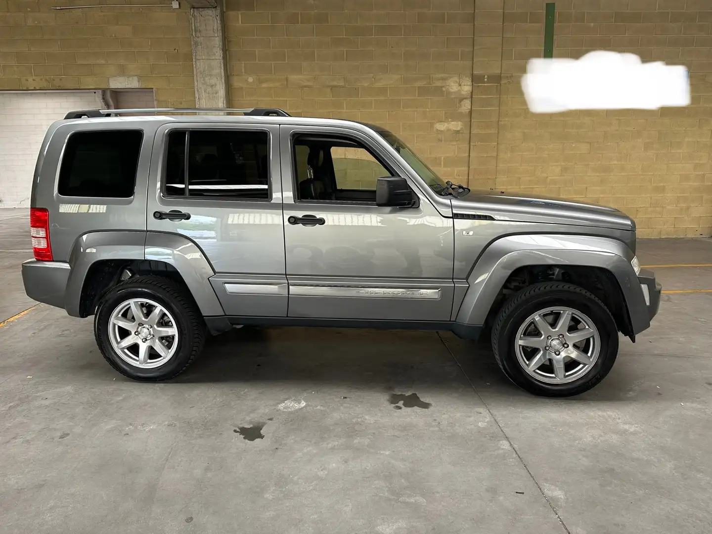 Jeep Cherokee 2.8 crd Limited auto my11 Gris - 1