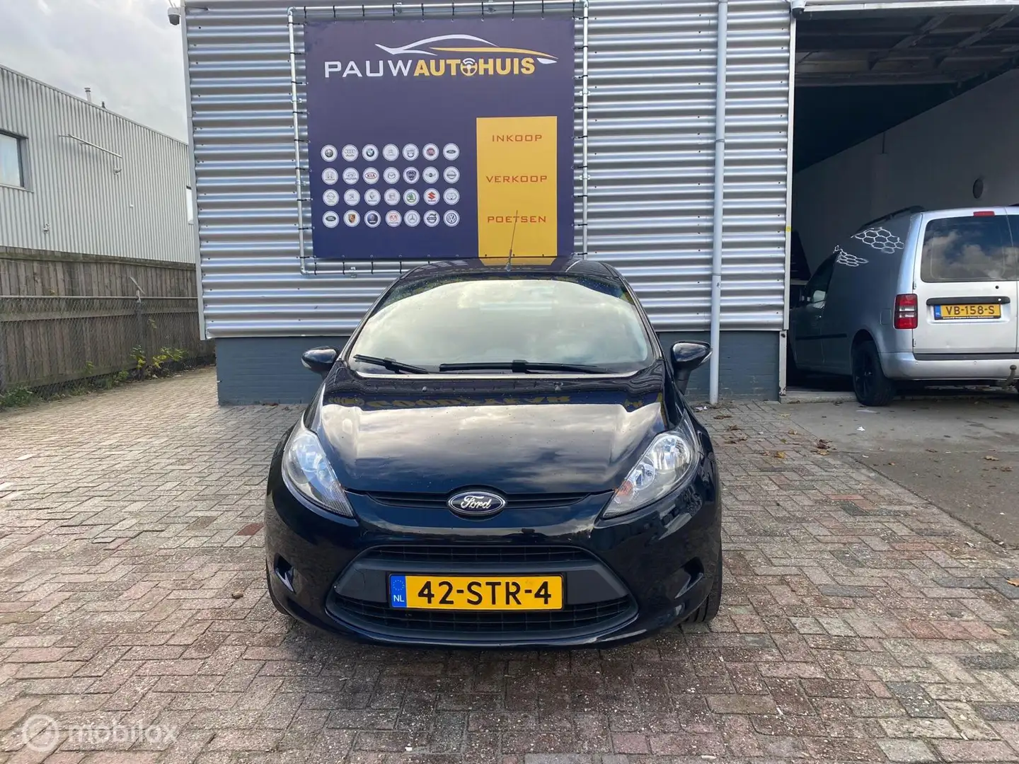 Ford Fiesta 1.25 Limited |ACTIE ! Airco| Nieuwe APK| 5 Deurs Zwart - 2
