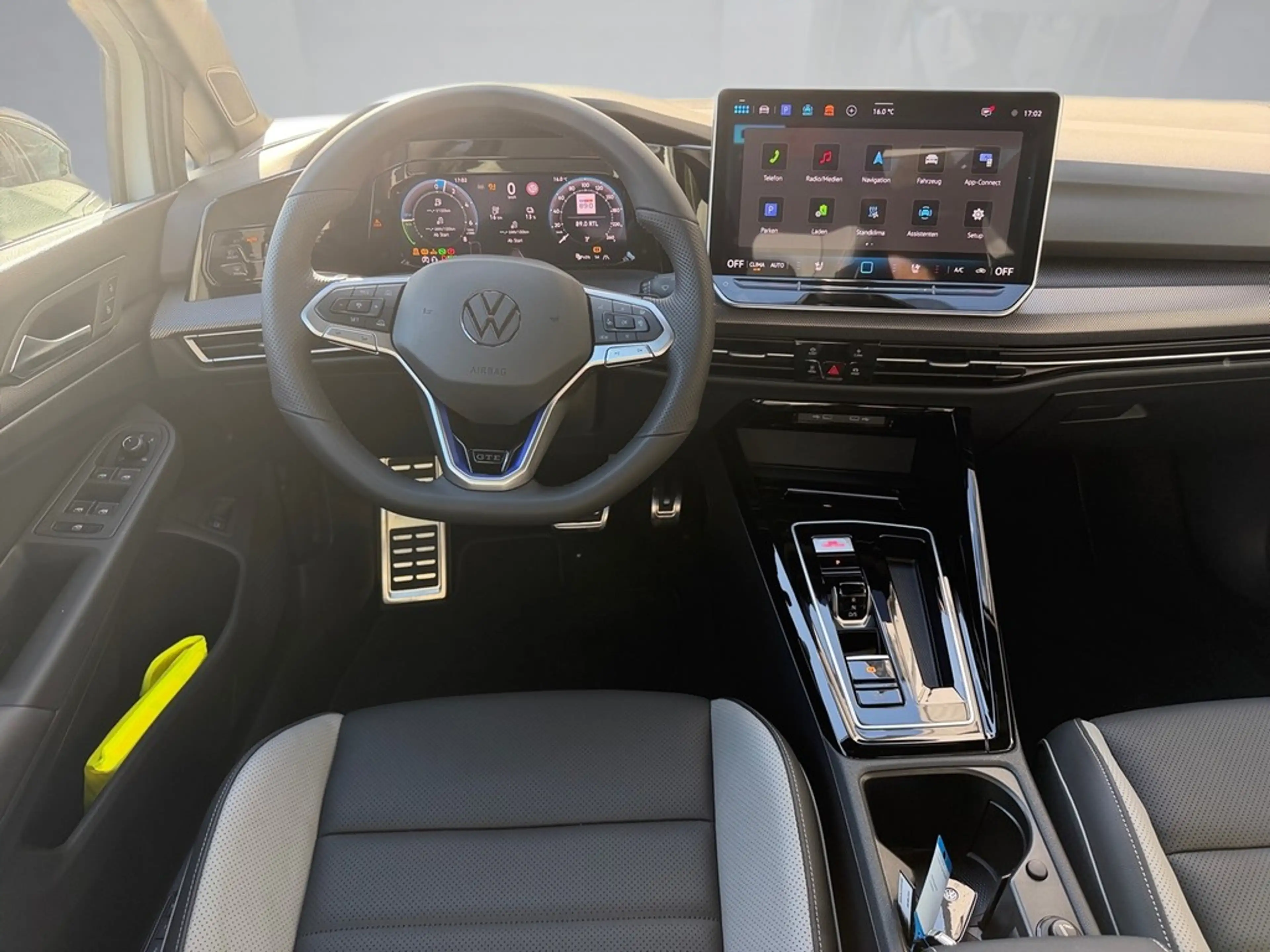 Volkswagen Golf GTE 1,5 l eHybrid 177 PS 116 PS 6-DSG Ummeldung ab ... — photo 10