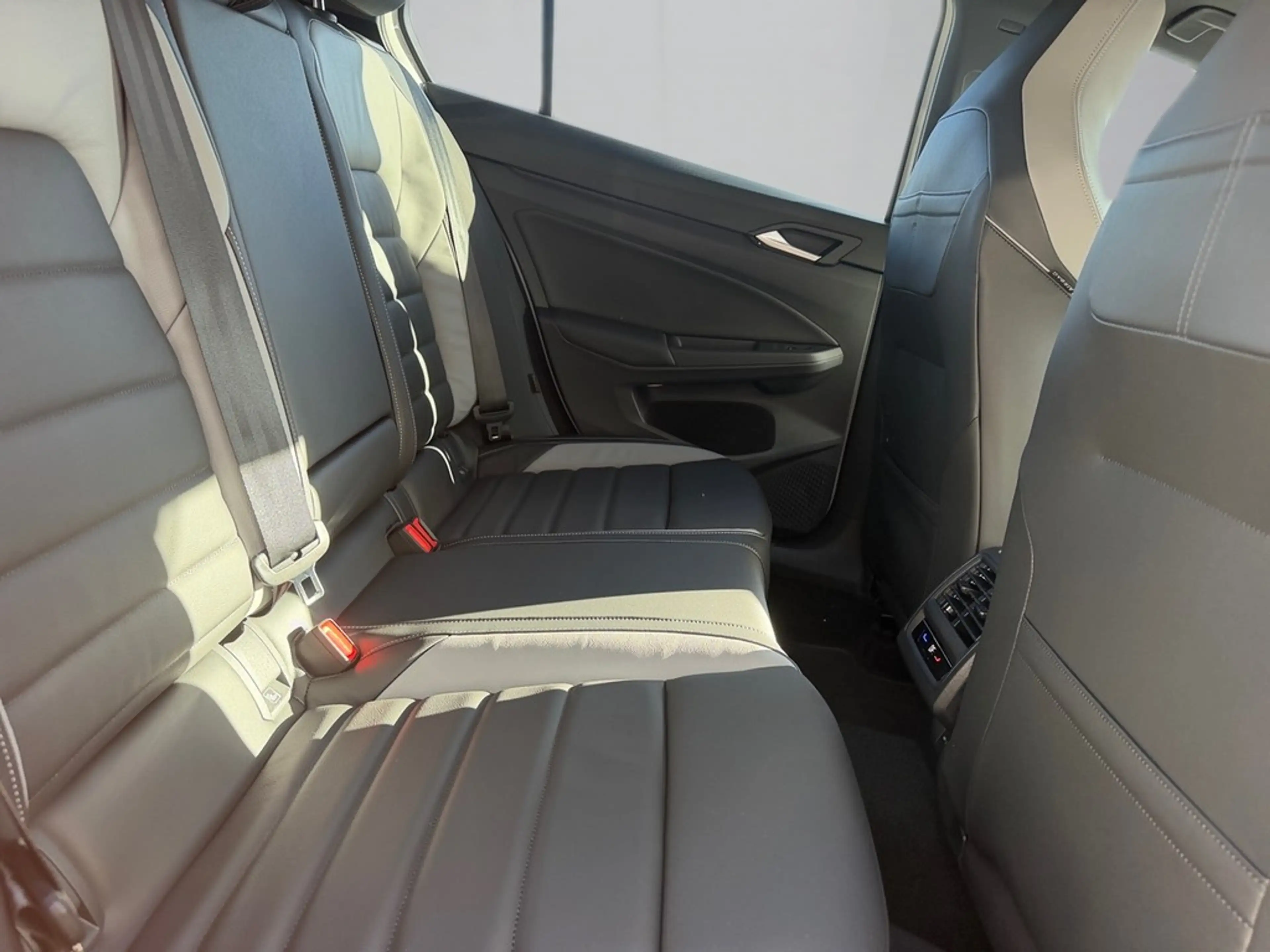 Volkswagen Golf GTE 1,5 l eHybrid 177 PS 116 PS 6-DSG Ummeldung ab ... — photo 11