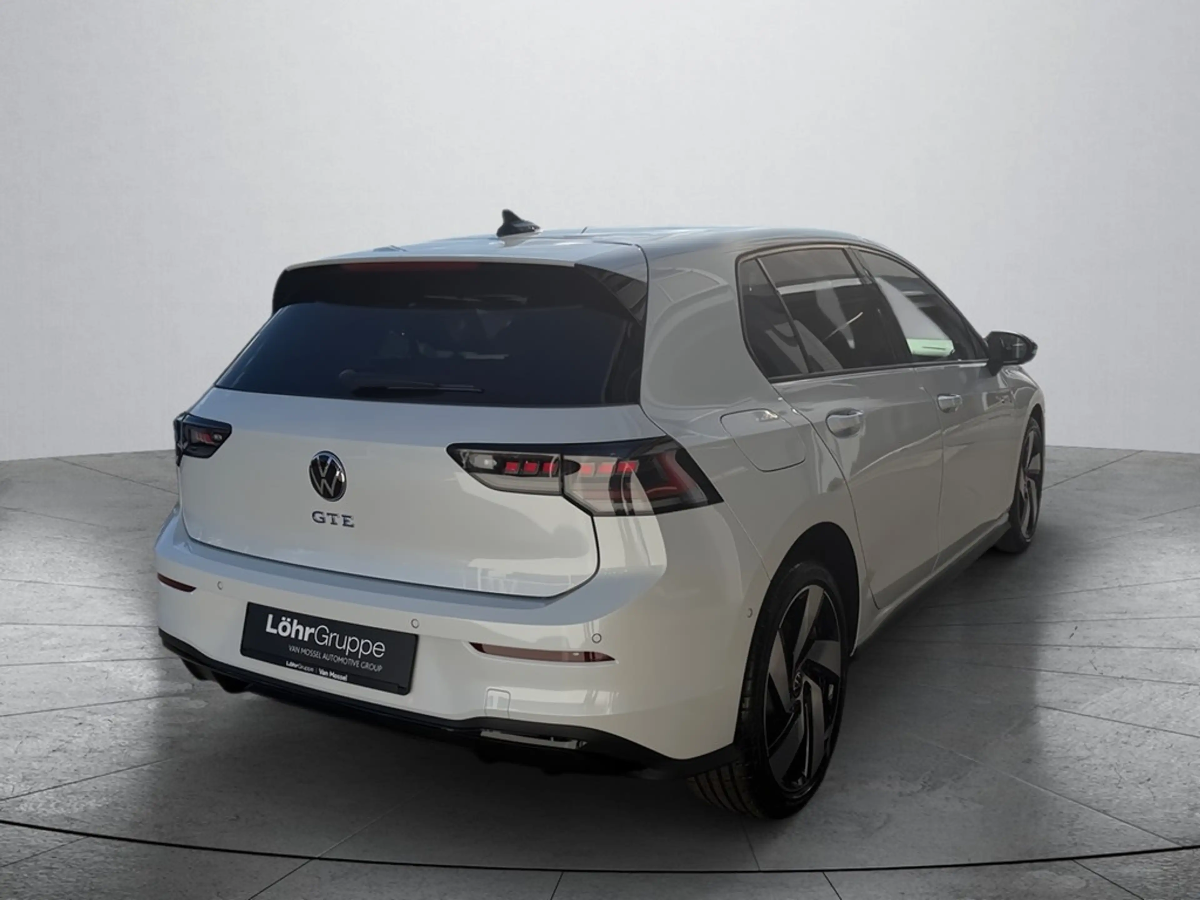 Volkswagen Golf GTE 1,5 l eHybrid 177 PS 116 PS 6-DSG Ummeldung ab ... — photo 5