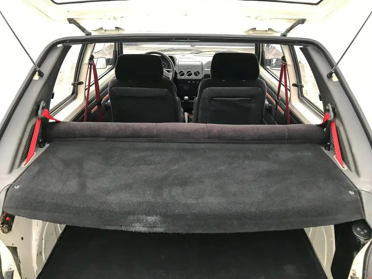 Peugeot 205 1.3i Rallye, foto 5