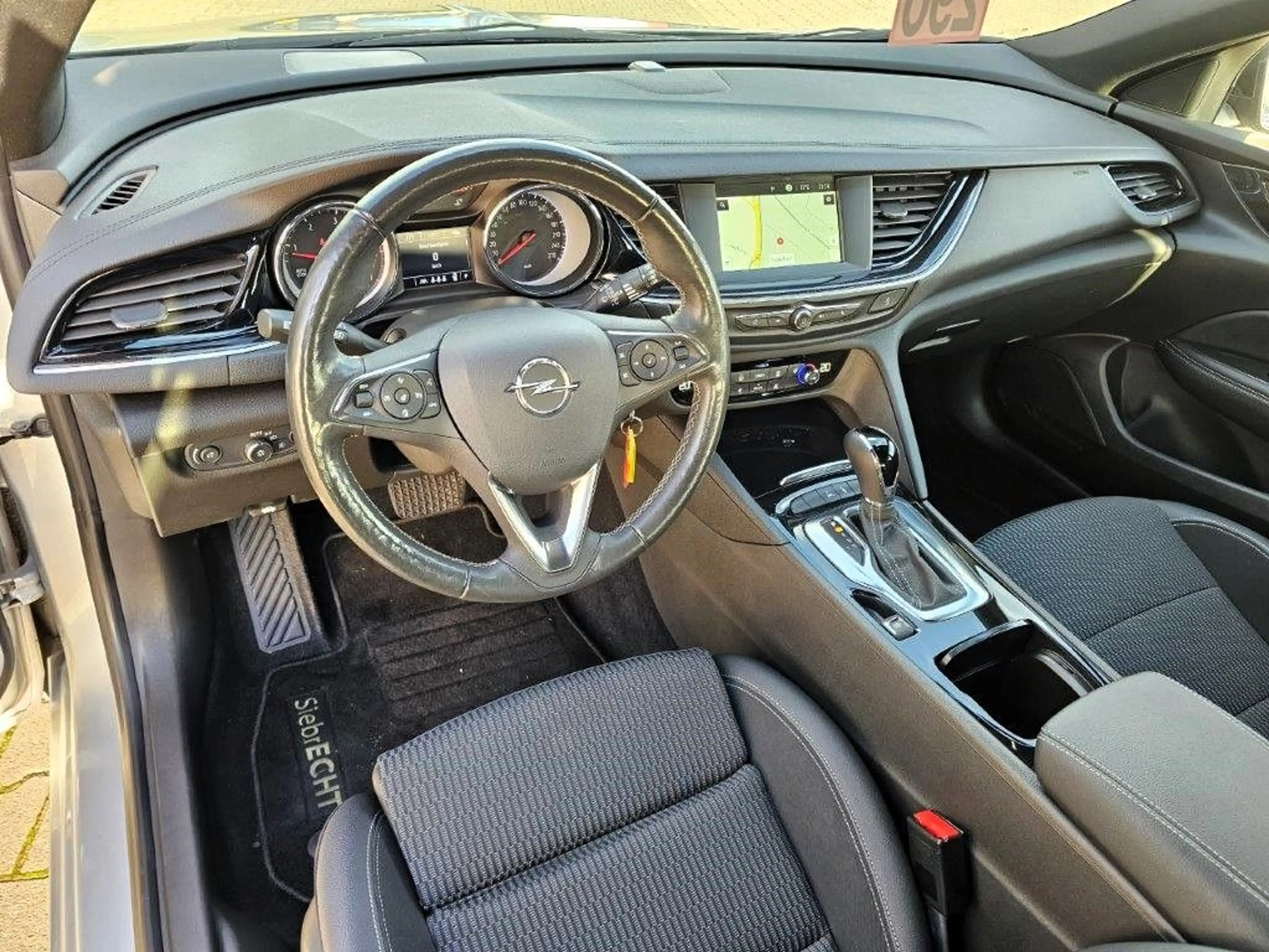Opel Insignia Sports Tourer 2.0 Diesel Aut. Elegance — photo 9