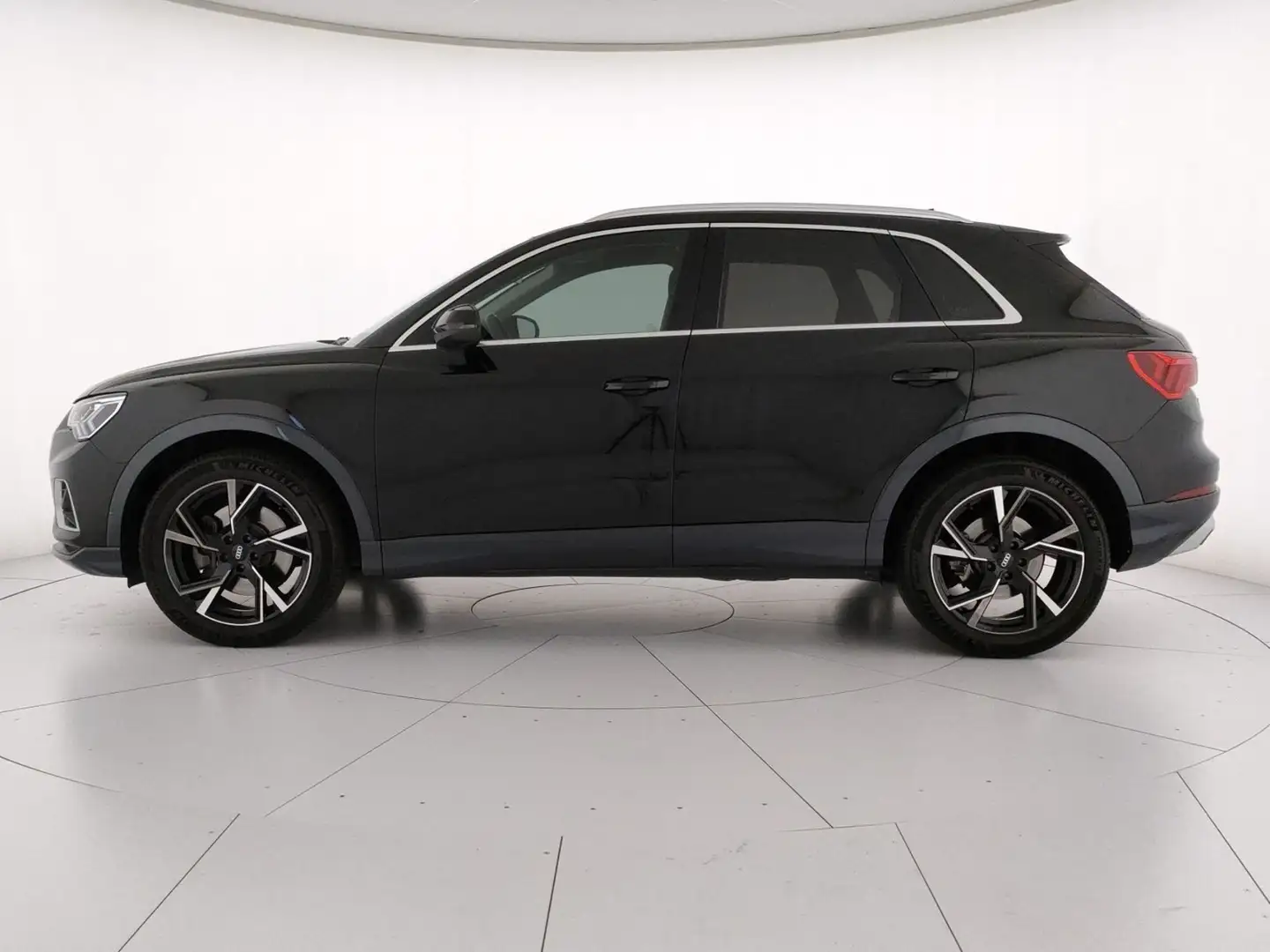 Audi Q3 45 2.0 tfsi business advanced quattro s tronic Negro - 2