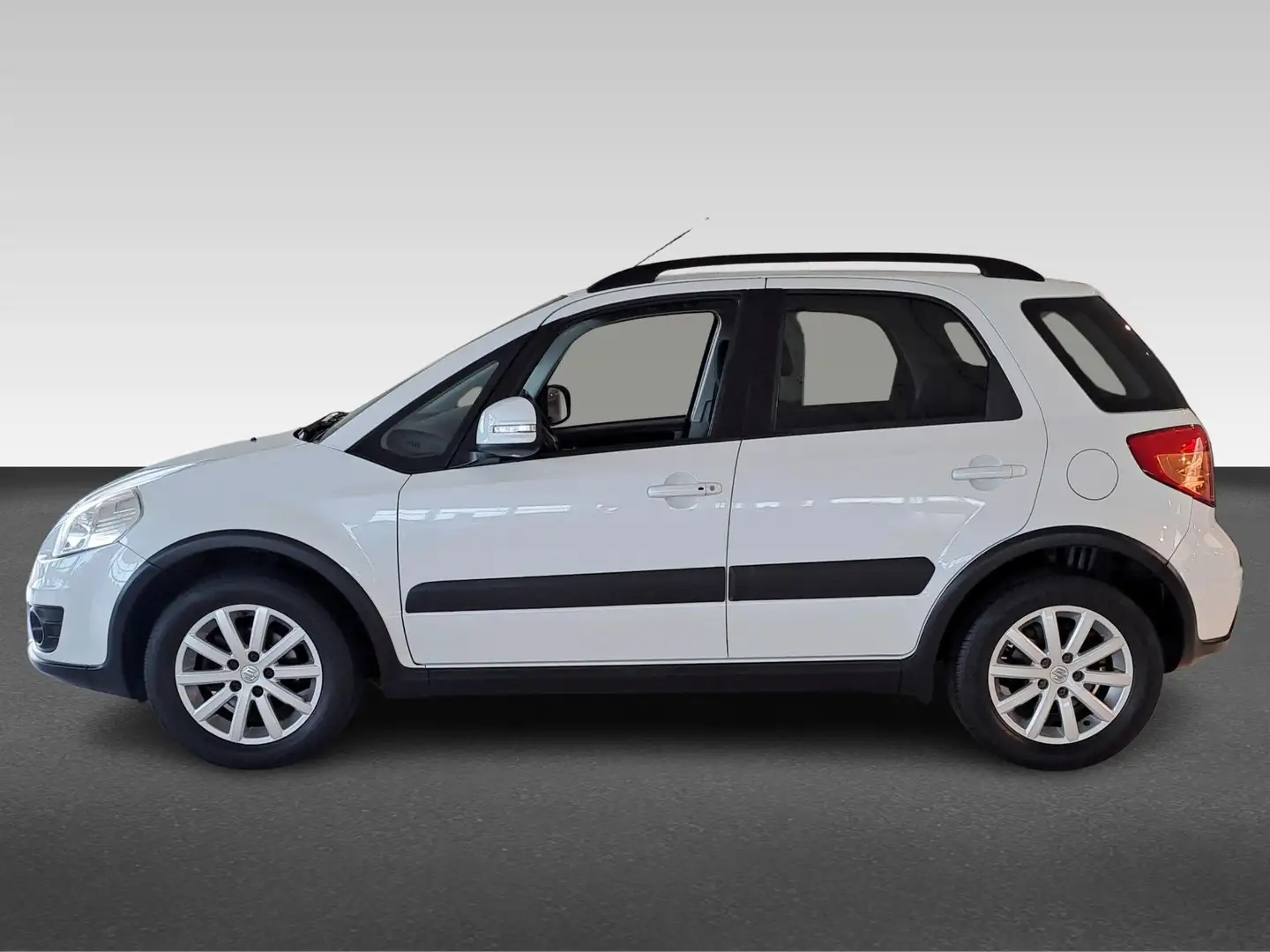 Suzuki SX4 1.6 VVT 120pk 2WD Exclusive Fehér - 2