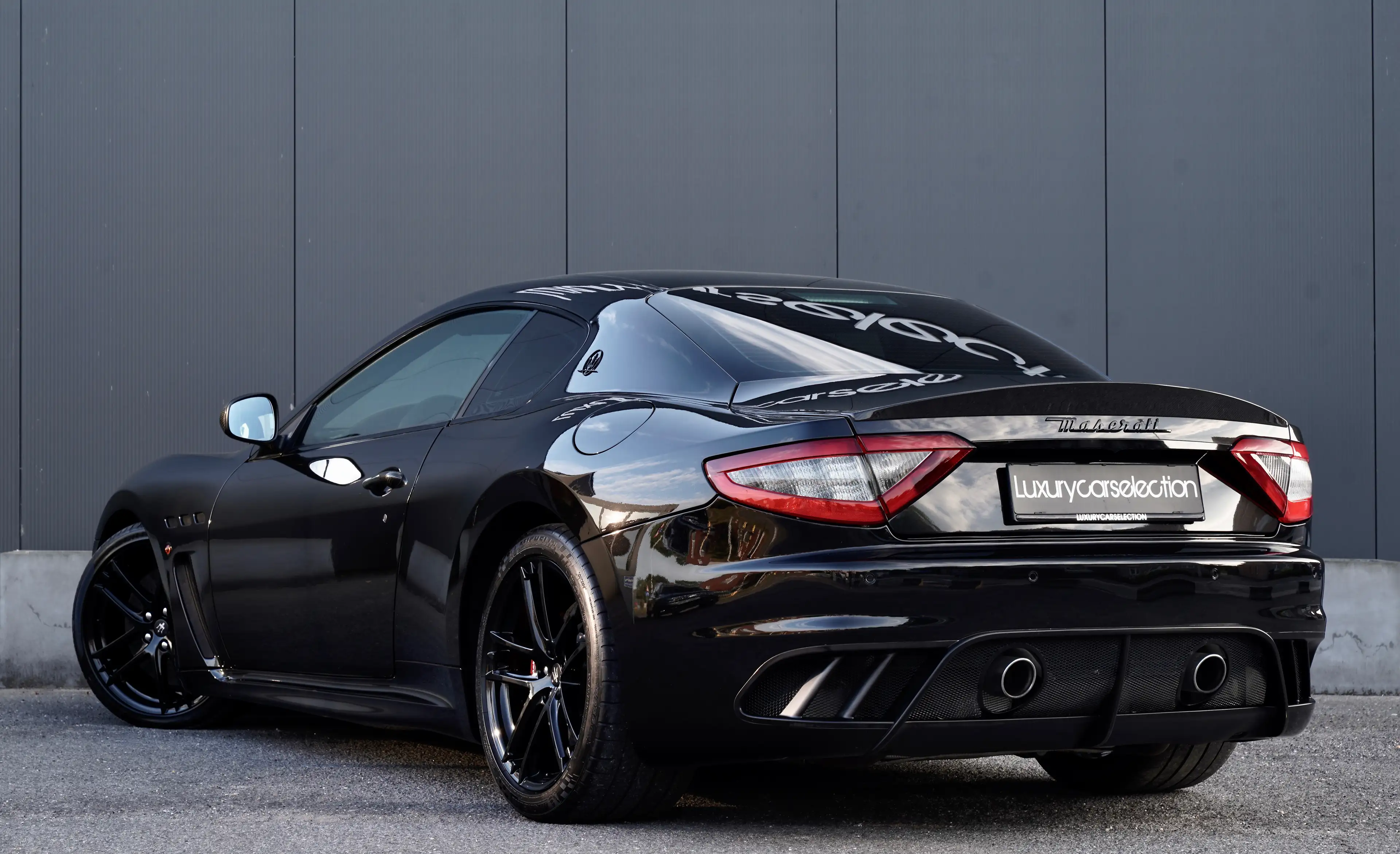 Maserati GranTurismo MC Stradale 4.7i V8 *MC-SHIFT F1/CARBON/CERAMIC/XENON* — photo 4
