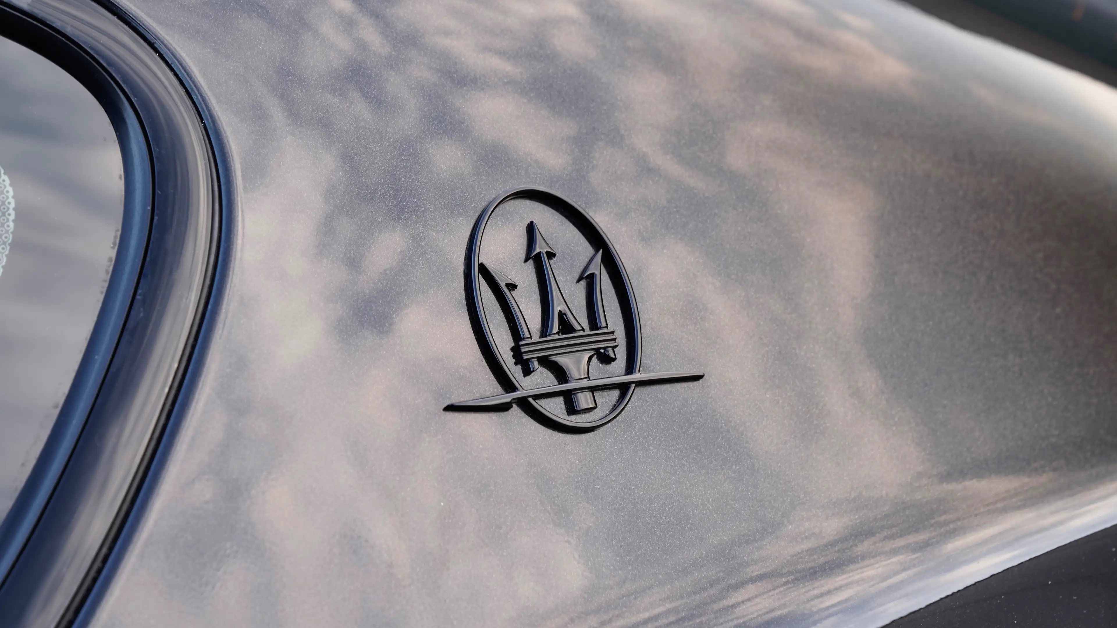 Maserati GranTurismo MC Stradale 4.7i V8 *MC-SHIFT F1/CARBON/CERAMIC/XENON* — photo 15