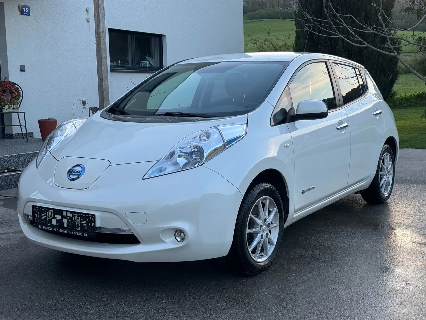Nissan Leaf (mit Batterie) Acenta 30 kWh Blanc - 1