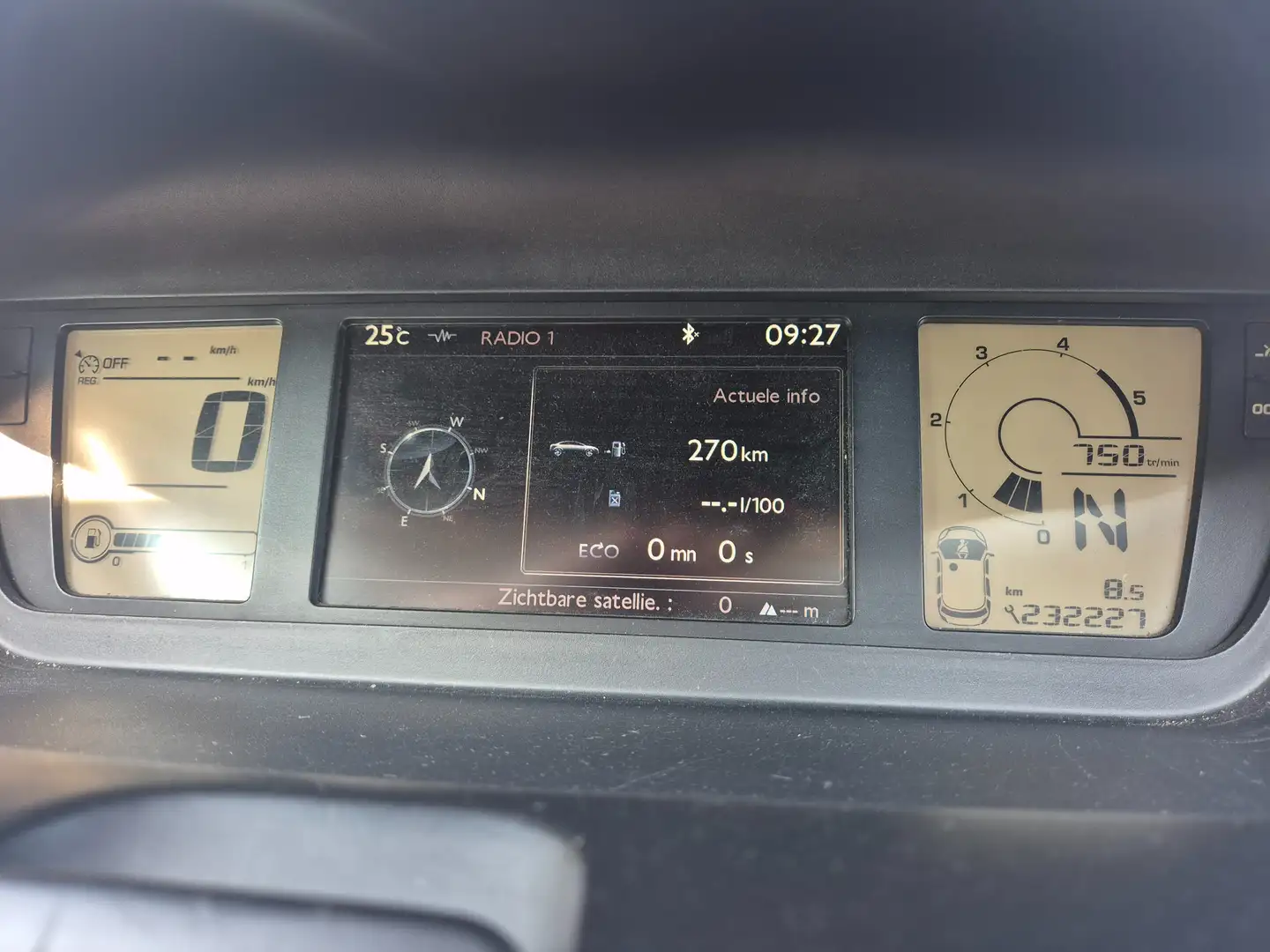 Citroen C4 Picasso 1.6 e-HDi Business Bleu - 2