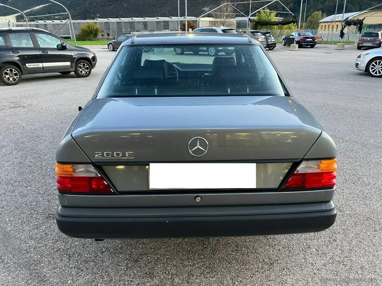 Mercedes-Benz E 200 200 E 2.0 BZ 122CV 4 PORTE, foto 6