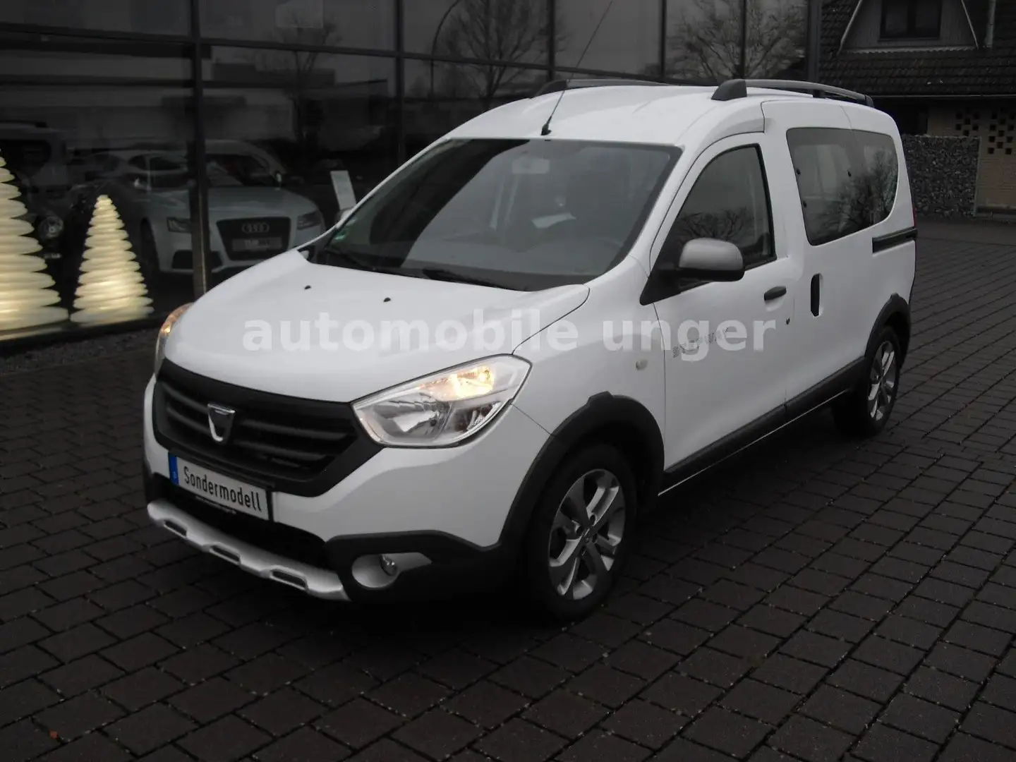 Dacia Dokker Stepway NAVI Sitzhzg. ALU Allwetter Weiß - 1