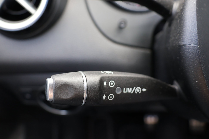 Mercedes-Benz CLA 180 Shooting Brake 180|AMG Upgrade Edition|Pano-dak|Ca — photo 22