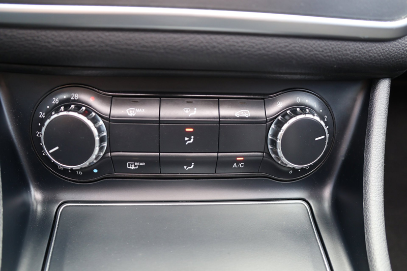 Mercedes-Benz CLA 180 Shooting Brake 180|AMG Upgrade Edition|Pano-dak|Ca — photo 21