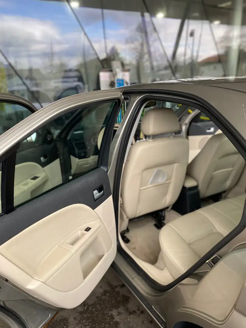 Ford Mondeo Mondeo Ghia Beige - 2