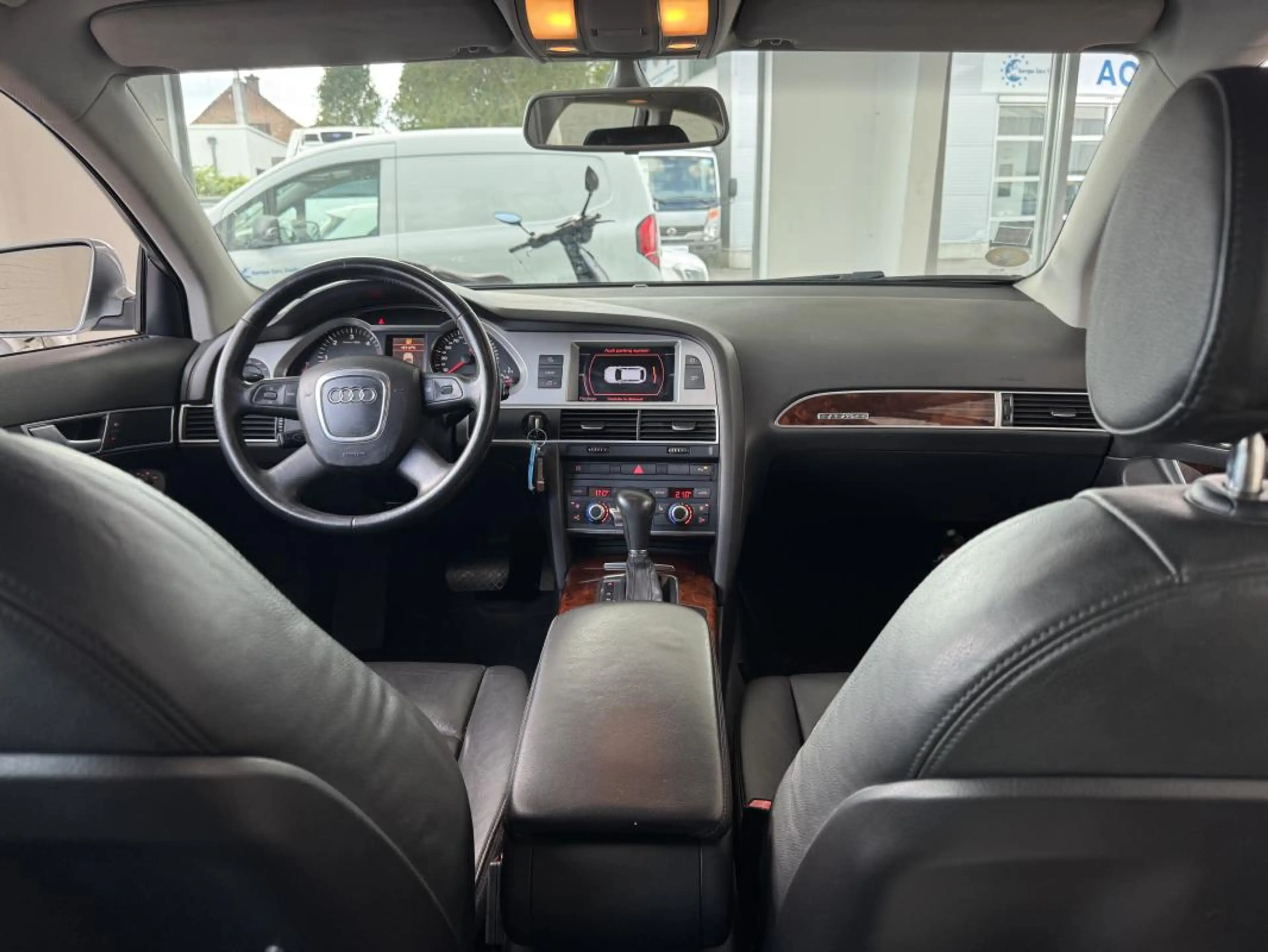 Audi A6 allroad 3.0TDI V6 211CH BVA QUATTRO CUIR GPS XENON GAR 12M — photo 8