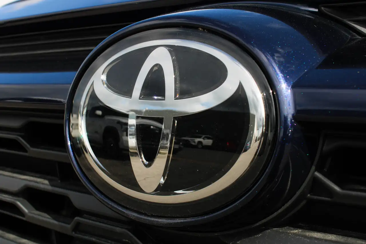 Toyota RAV 4 photo Toyota RAV 4
