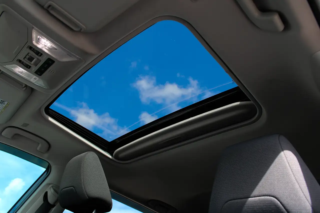 Toyota RAV 4 photo Toyota RAV 4