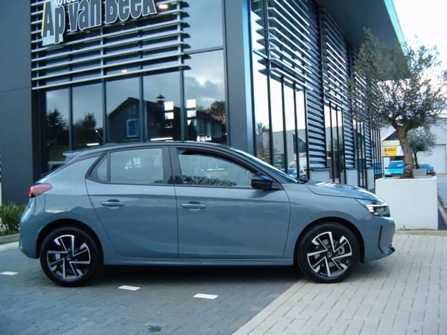 Opel Corsa 1.2 Turbo GS - 100pk Grijs - 2
