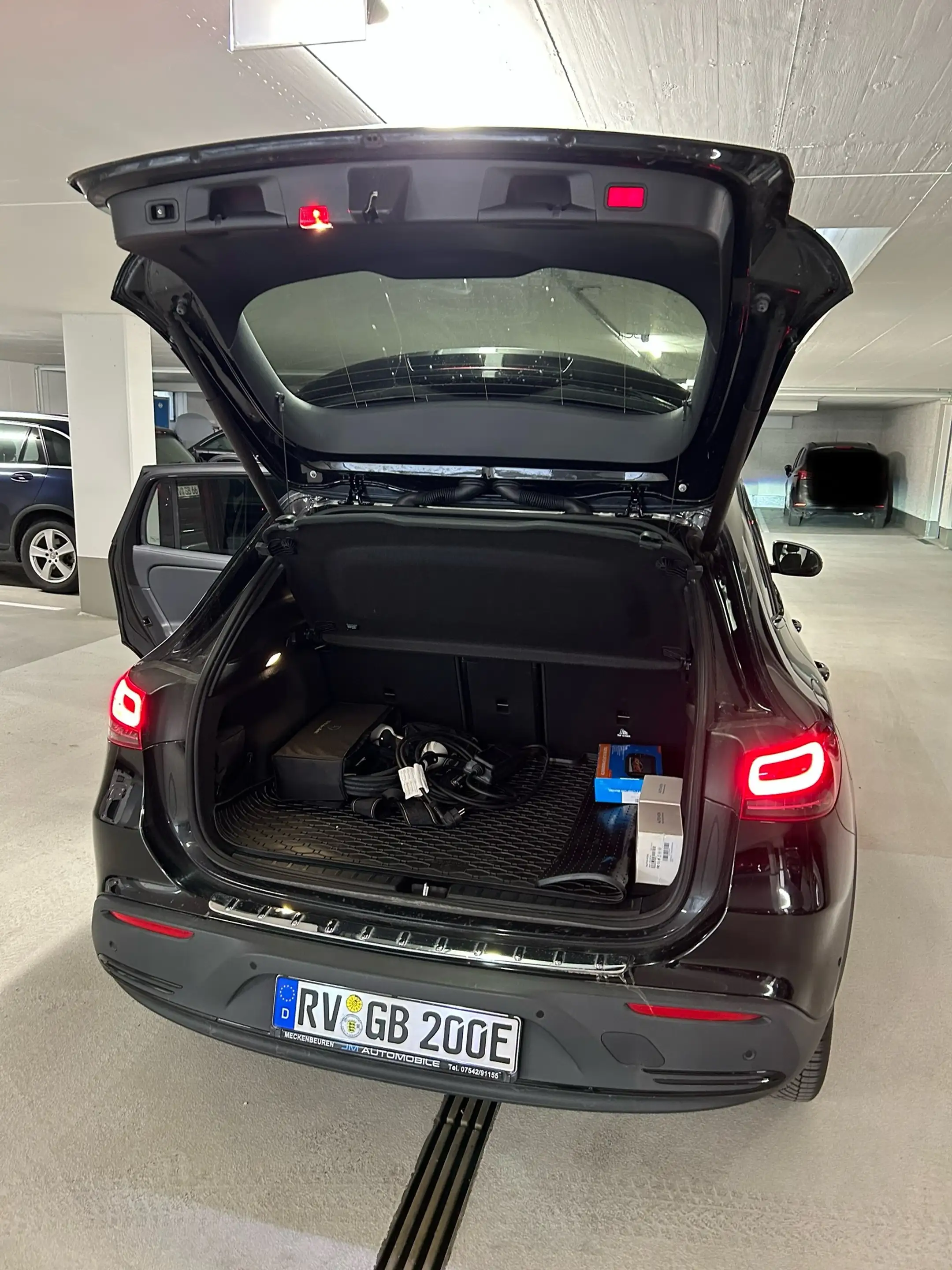 Mercedes-Benz EQA 300 4Matic Progressive — photo 7