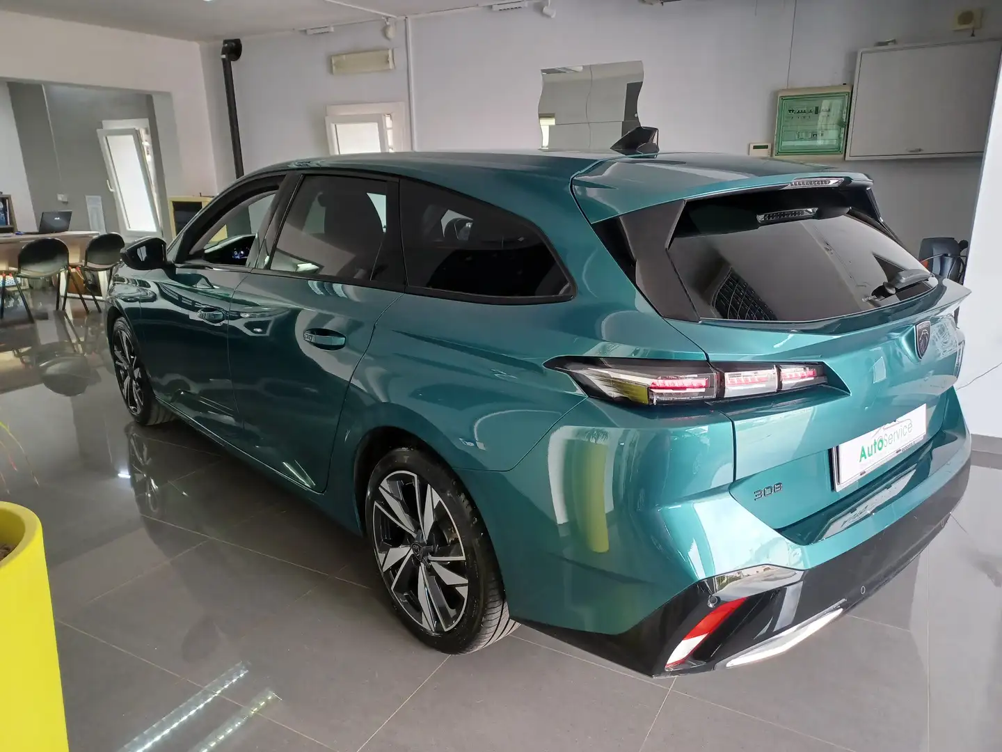 Peugeot 308 SW Allure s Verde - 2