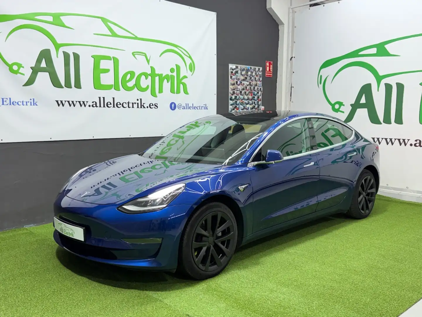 Tesla Model 3 Long-Range Dual Motor AWD Bleu - 1