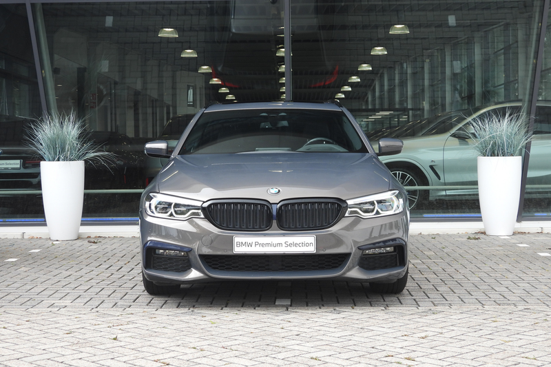 BMW 520 5 Serie Touring 520i High Executive M Sport Automa — photo 2