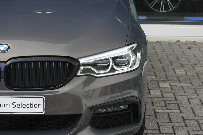 BMW 520 5 Serie Touring 520i High Executive M Sport Automa — photo 3