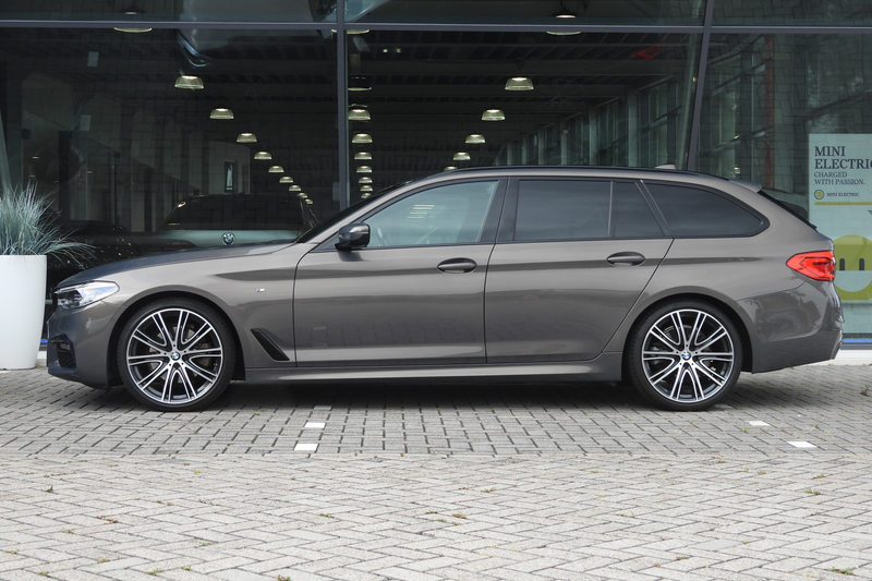 BMW 520 5 Serie Touring 520i High Executive M Sport Automa — photo 14