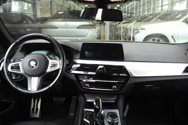 BMW 520 5 Serie Touring 520i High Executive M Sport Automa — photo 8
