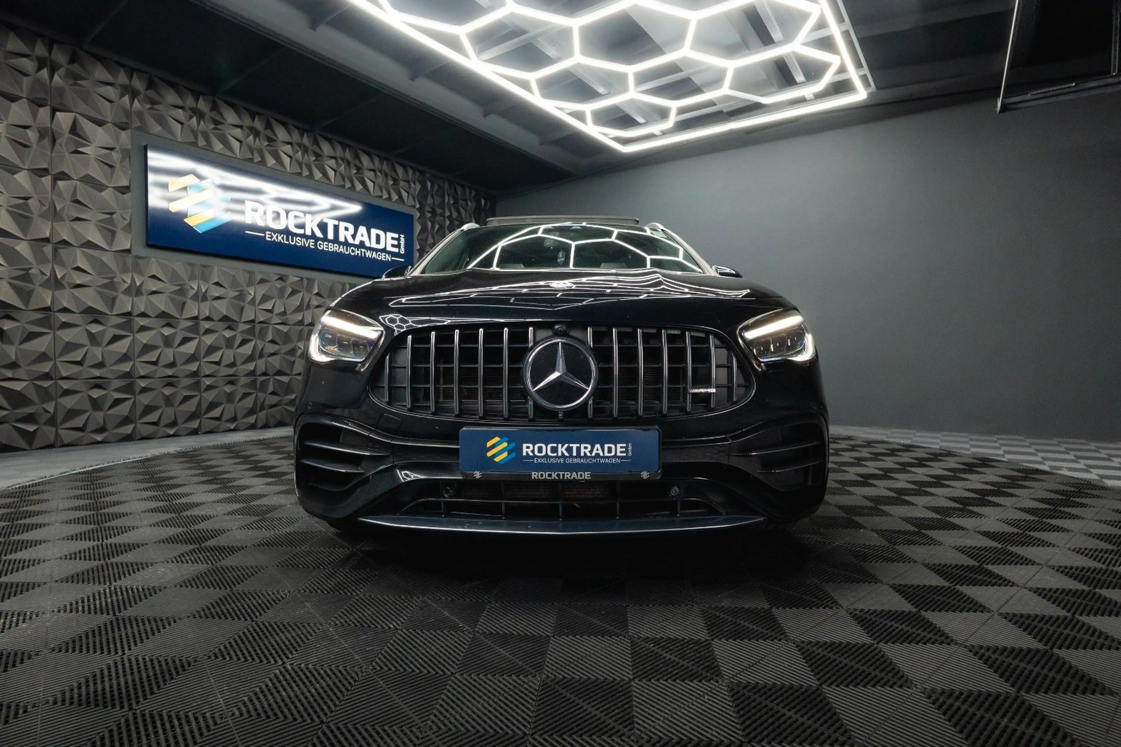 Mercedes-Benz GLA 45 AMG GLA 45 S AMG 4Matic | ACC | PANO | BURMESTER — photo 4