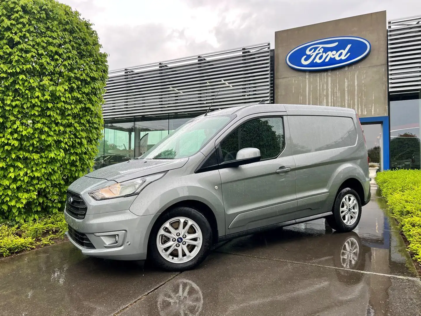 Ford Transit Connect   Limited / Lengte 1 / 100 PK / A - 1